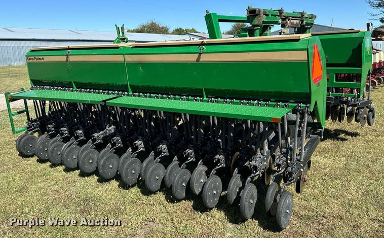 image for item MV9214 1998 Great Plains Solid Stand 30 grain drill
