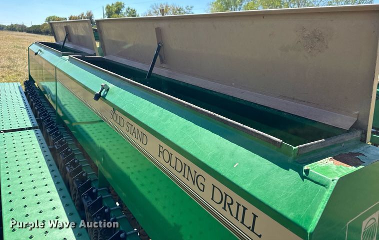 image for item MV9214 1998 Great Plains Solid Stand 30 grain drill