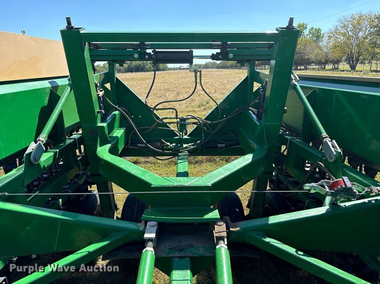 image for item MV9214 1998 Great Plains Solid Stand 30 grain drill