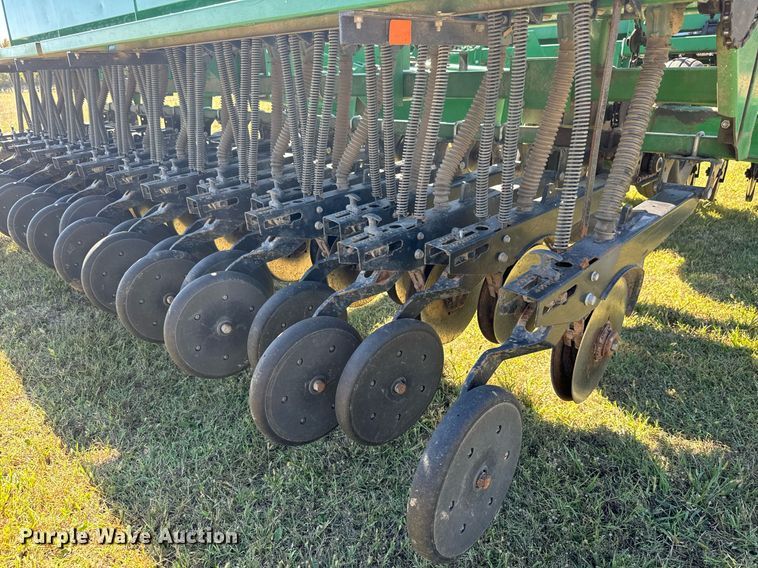 image for item MV9214 1998 Great Plains Solid Stand 30 grain drill