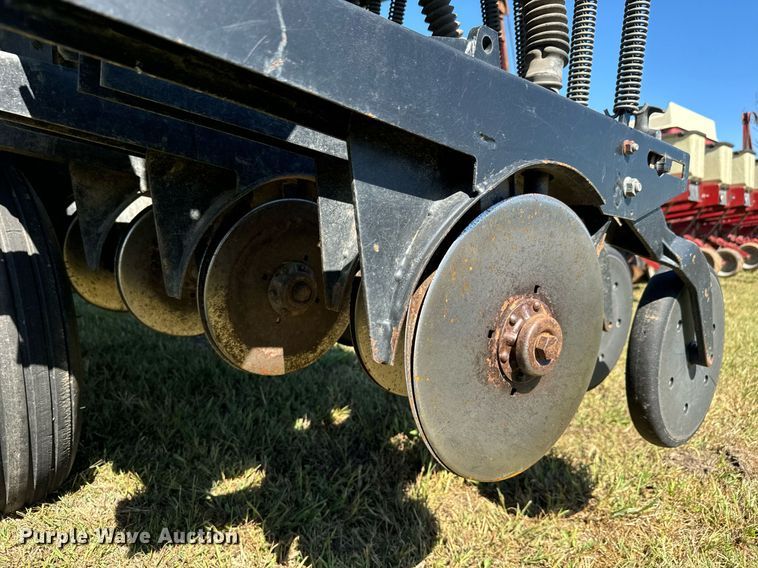 image for item MV9214 1998 Great Plains Solid Stand 30 grain drill