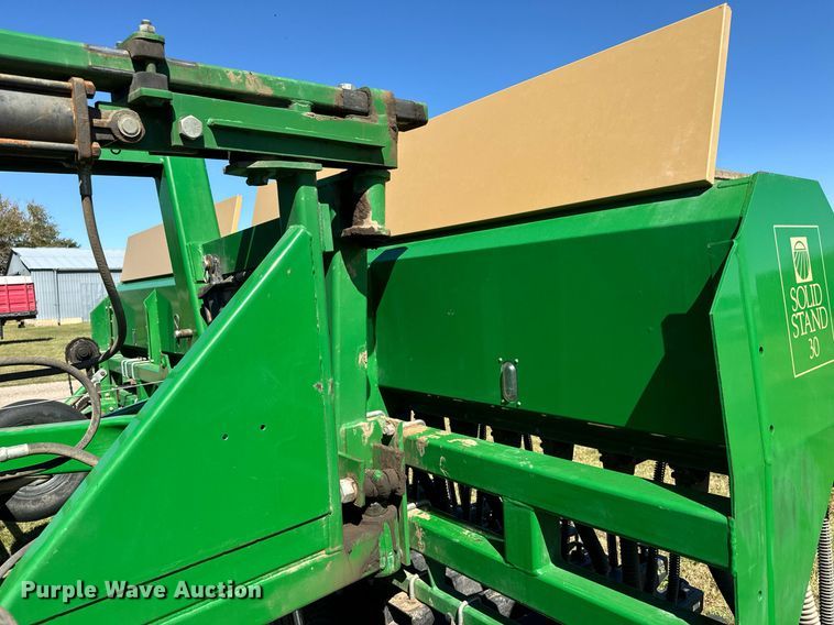 image for item MV9214 1998 Great Plains Solid Stand 30 grain drill