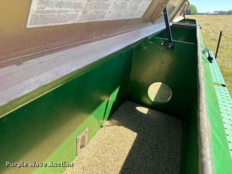 image for item MV9214 1998 Great Plains Solid Stand 30 grain drill