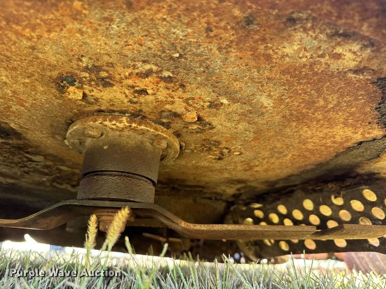 image for item MV9220 Rhino TX115 batwing finish mower