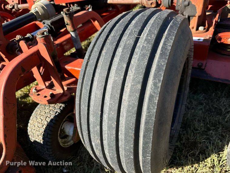 image for item MV9220 Rhino TX115 batwing finish mower