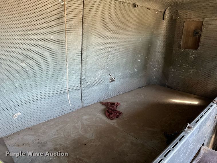 image for item MV9224 1972 Peterbilt  352 ST grain truck