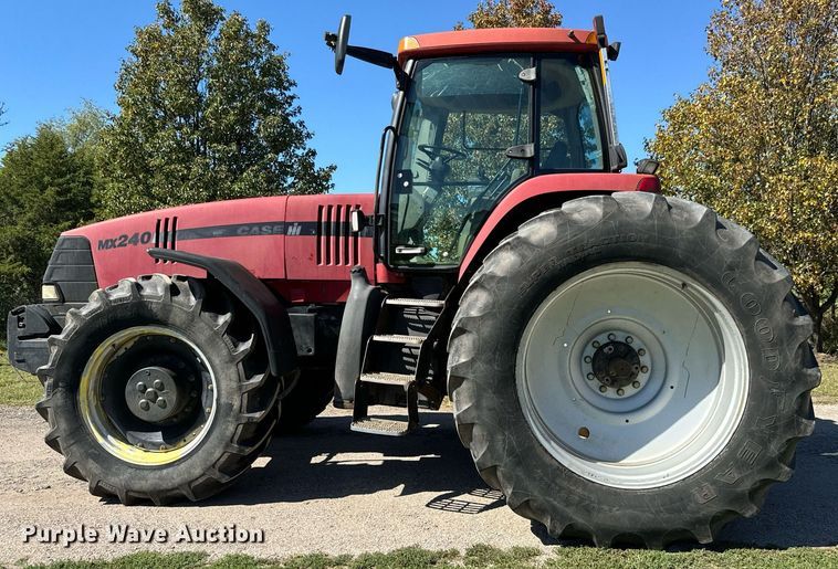 image for item MV9226 2001 Case IH Magnum MX240 MFWD tractor