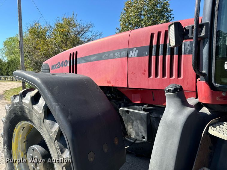 image for item MV9226 2001 Case IH Magnum MX240 MFWD tractor