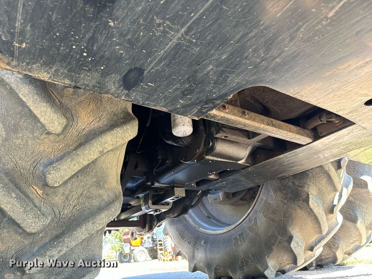 image for item MV9226 2001 Case IH Magnum MX240 MFWD tractor