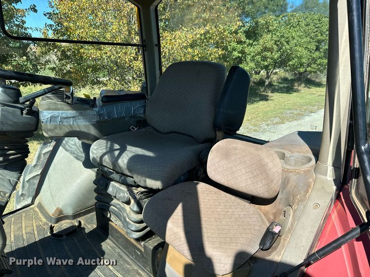 image for item MV9226 2001 Case IH Magnum MX240 MFWD tractor