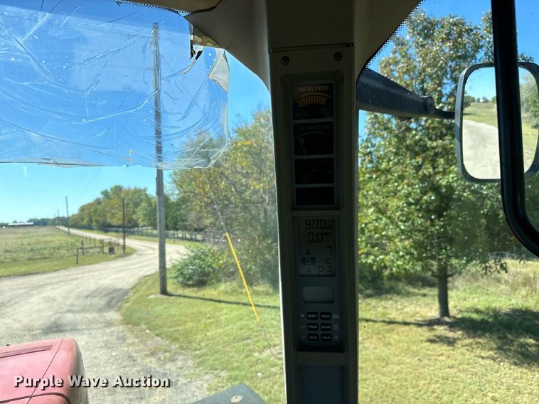 image for item MV9226 2001 Case IH Magnum MX240 MFWD tractor