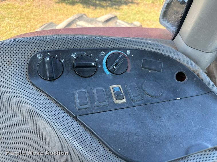 image for item MV9226 2001 Case IH Magnum MX240 MFWD tractor