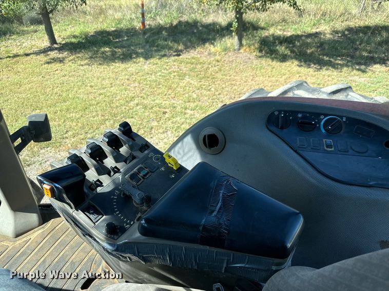 image for item MV9226 2001 Case IH Magnum MX240 MFWD tractor