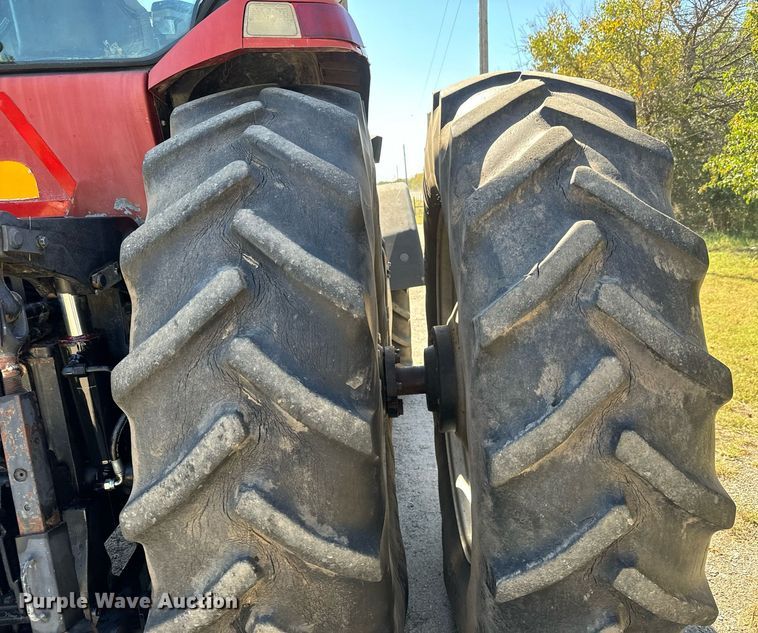 image for item MV9226 2001 Case IH Magnum MX240 MFWD tractor