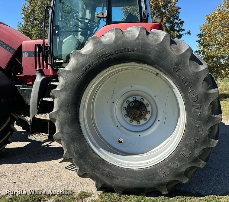 image for item MV9226 2001 Case IH Magnum MX240 MFWD tractor