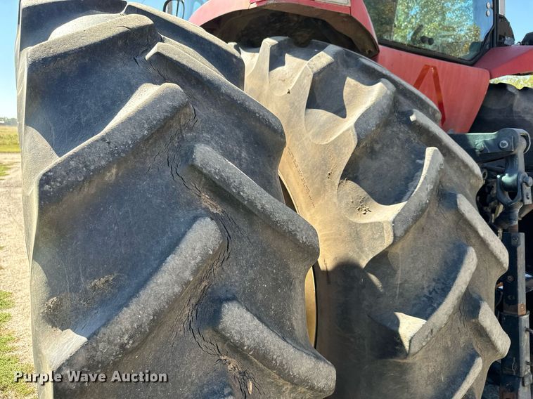 image for item MV9226 2001 Case IH Magnum MX240 MFWD tractor