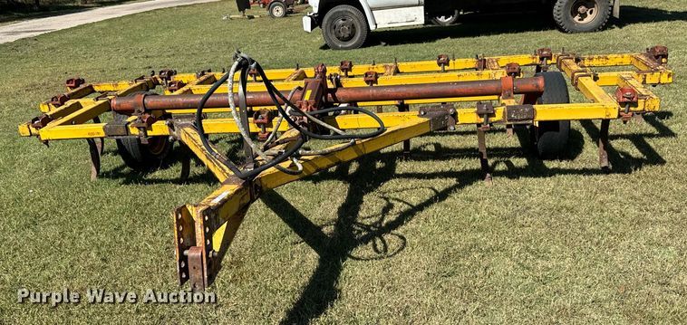 image for item MV9229 Chisel