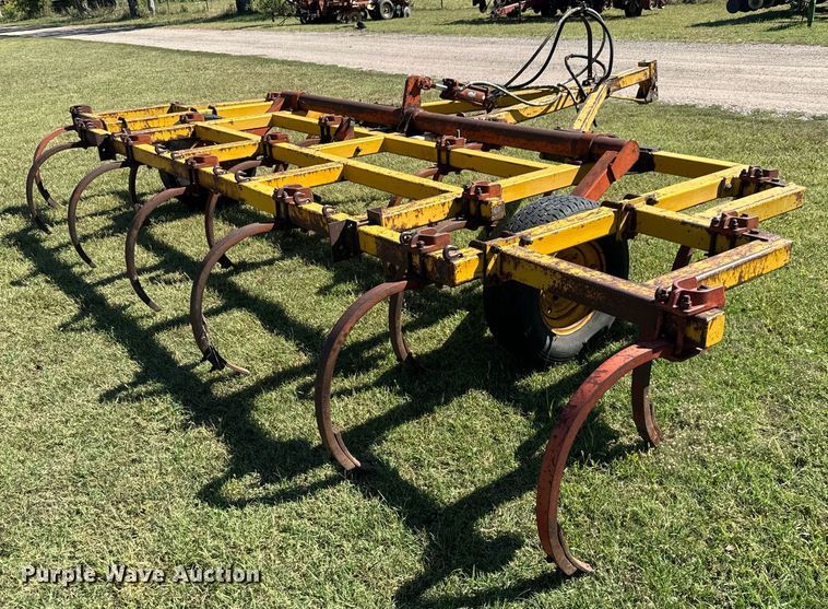 image for item MV9229 Chisel