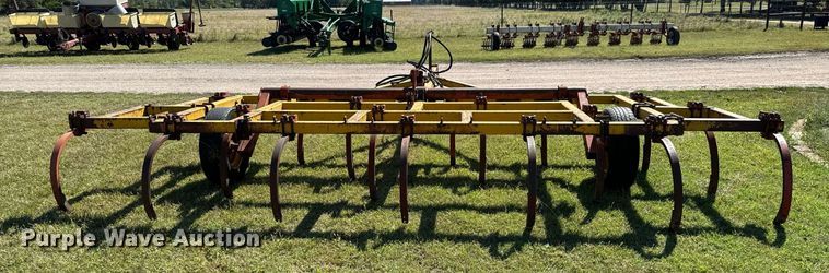 image for item MV9229 Chisel