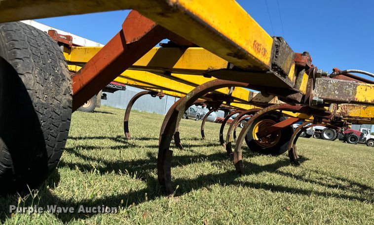 image for item MV9229 Chisel