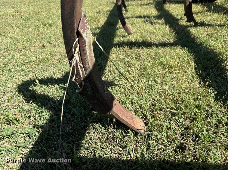 image for item MV9229 Chisel