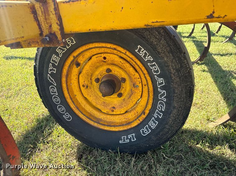 image for item MV9229 Chisel