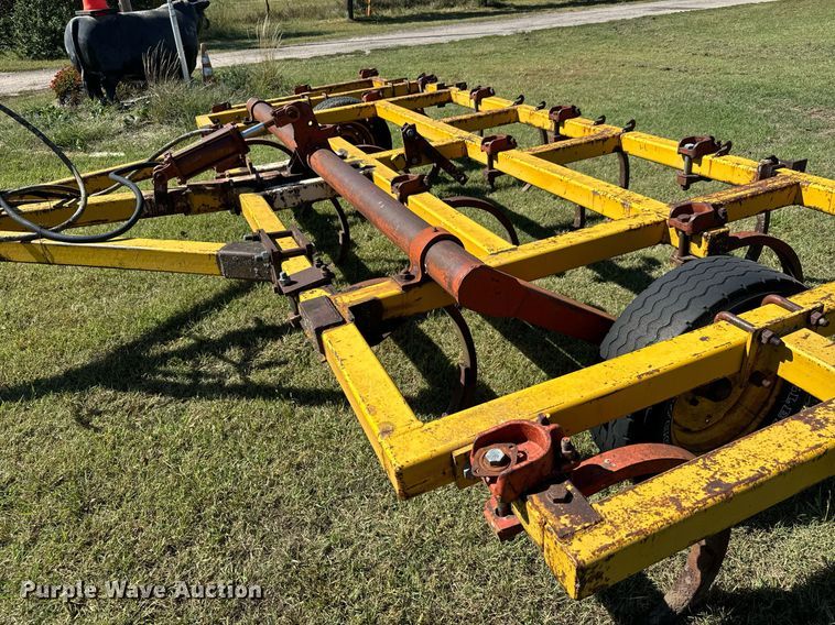 image for item MV9229 Chisel