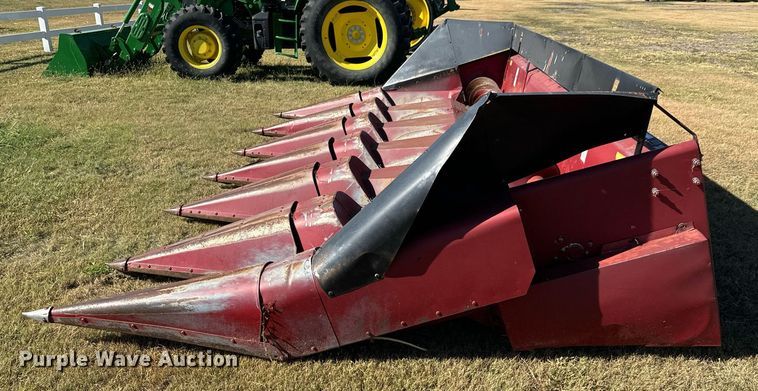 image for item MV9238 1998 Case IH 1063 corn head