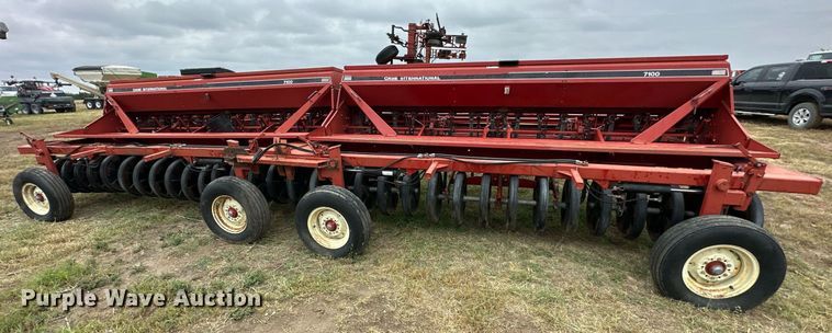 image for item NP9596 Case IH 7100 grain drill