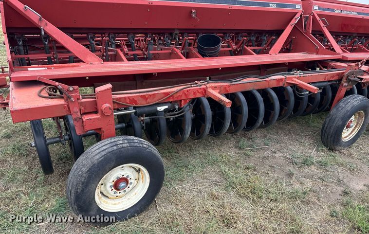 image for item NP9596 Case IH 7100 grain drill