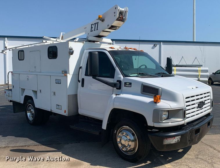 image for item DM1824 2007 Chevrolet  C4500 bucket truck