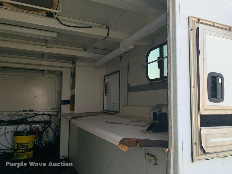 image for item DM1824 2007 Chevrolet  C4500 bucket truck