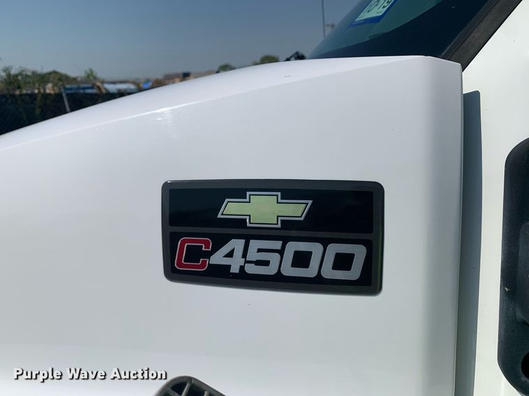 image for item DM1824 2007 Chevrolet  C4500 bucket truck