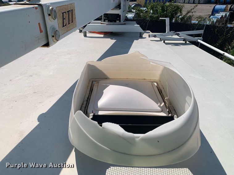 image for item DM1824 2007 Chevrolet  C4500 bucket truck