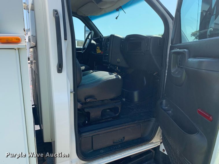 image for item DM1824 2007 Chevrolet  C4500 bucket truck