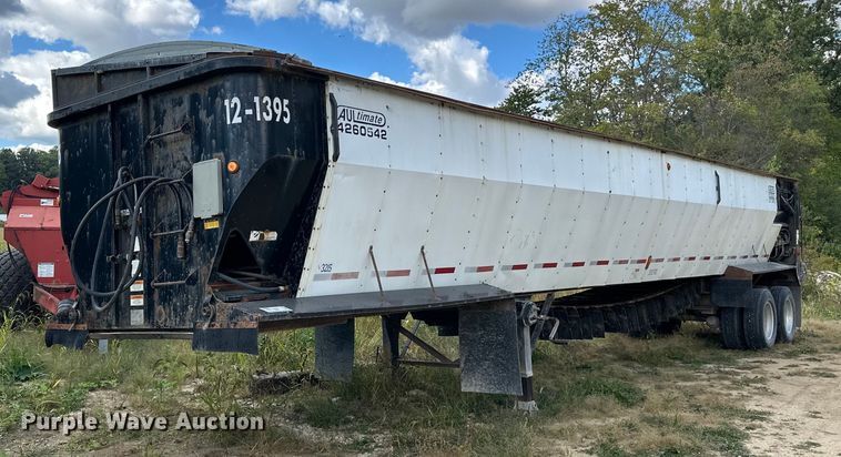 image for item DN0798 2012 Aulick live bottom trailer