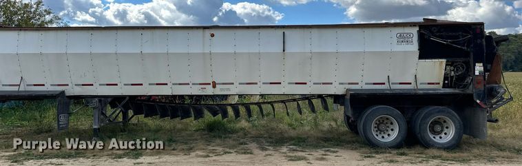 image for item DN0798 2012 Aulick live bottom trailer