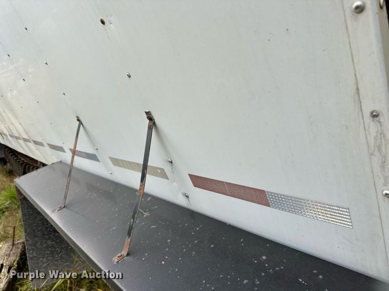 image for item DN0798 2012 Aulick live bottom trailer