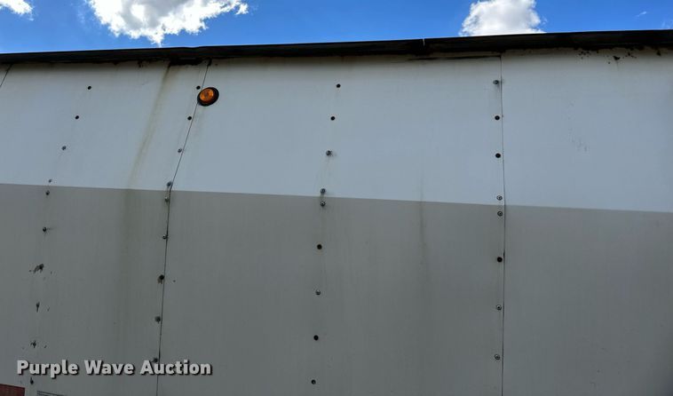 image for item DN0798 2012 Aulick live bottom trailer