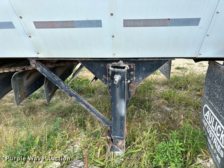 image for item DN0798 2012 Aulick live bottom trailer