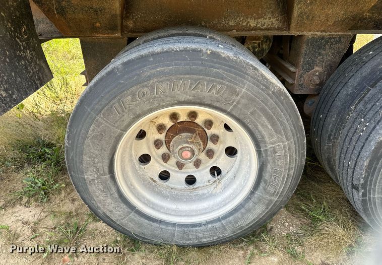 image for item DN0798 2012 Aulick live bottom trailer