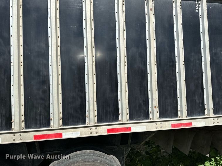 image for item DN0799 2015 Valley Farm Industries  Aulick live bottom trailer