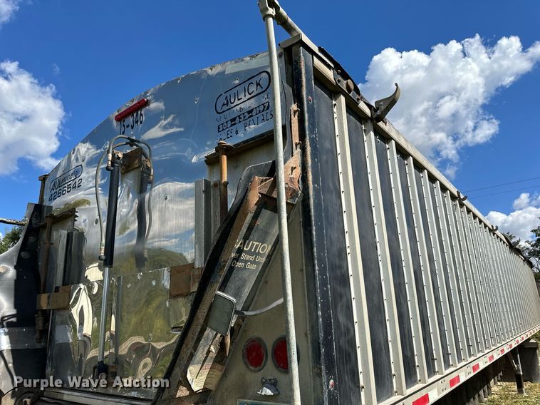 image for item DN0799 2015 Valley Farm Industries  Aulick live bottom trailer