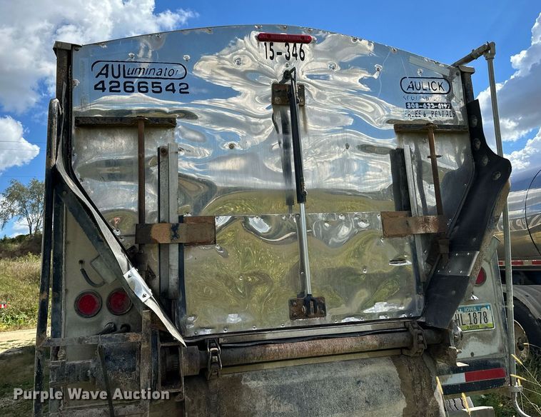 image for item DN0799 2015 Valley Farm Industries  Aulick live bottom trailer