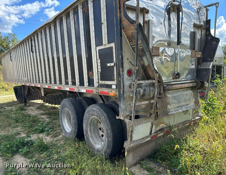 image for item DN0799 2015 Valley Farm Industries  Aulick live bottom trailer