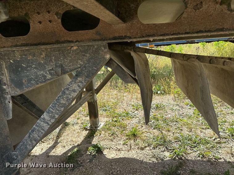 image for item DN0799 2015 Valley Farm Industries  Aulick live bottom trailer
