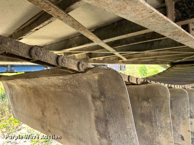 image for item DN0799 2015 Valley Farm Industries  Aulick live bottom trailer