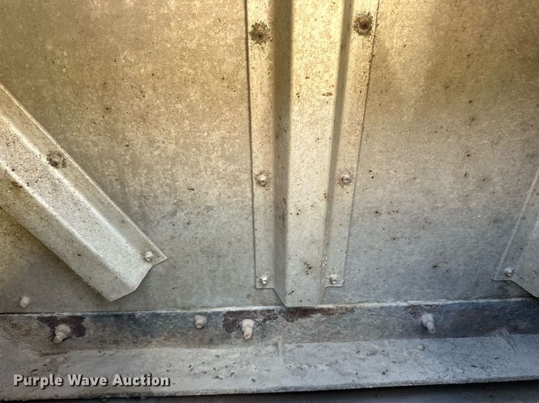 image for item DN0799 2015 Valley Farm Industries  Aulick live bottom trailer