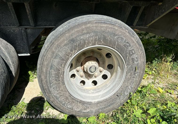 image for item DN0799 2015 Valley Farm Industries  Aulick live bottom trailer