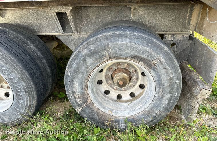 image for item DN0799 2015 Valley Farm Industries  Aulick live bottom trailer